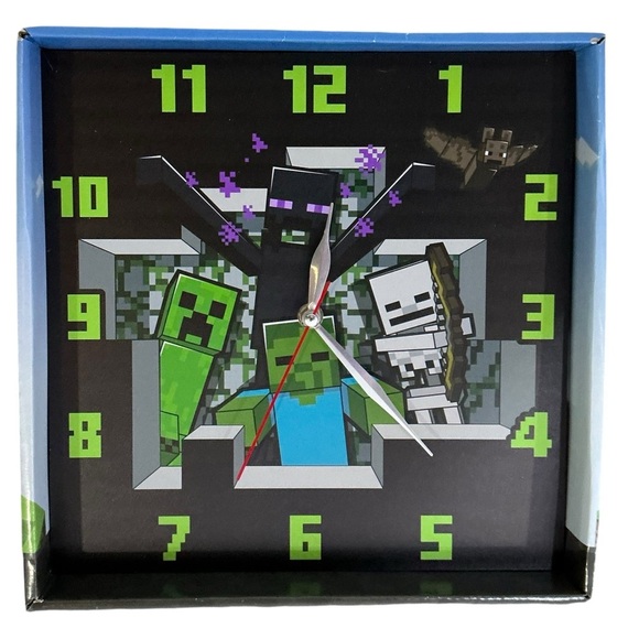 Minecraft Wall Clock Block Creeper Analog Quartz Battery Operated 11 in NEW NIB - Picture 16 of 16